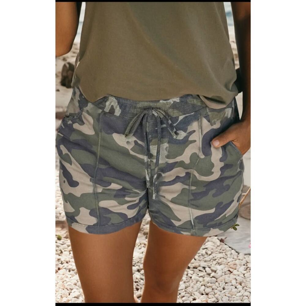 Little Daisy Closet Tie Elastic Waist Pocketed Camo Shorts